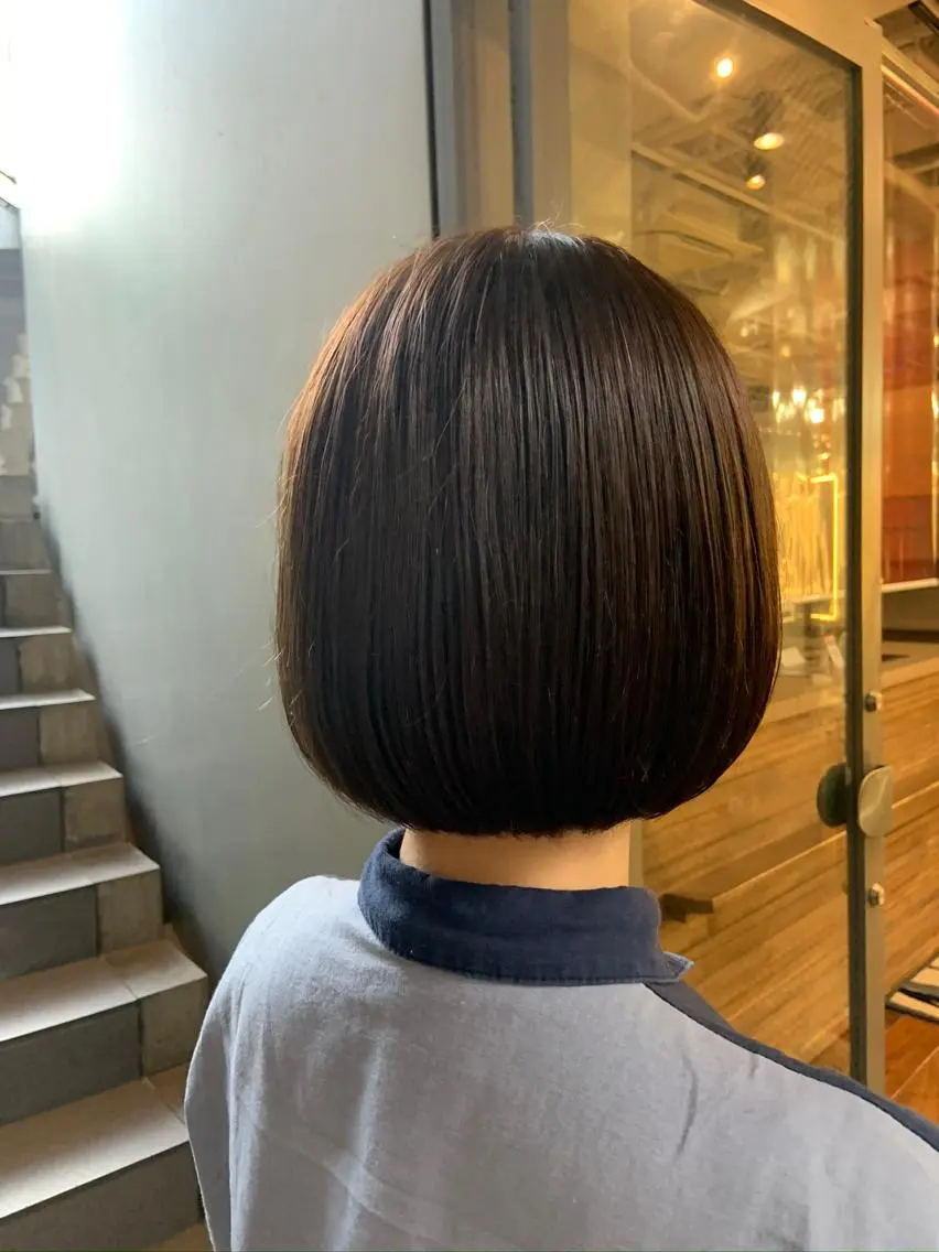 ショート ボブ 透明感カラー 大人グレージュ有村のヘアスタイル