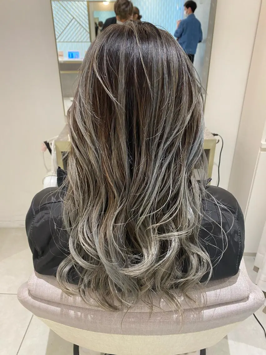 ミディアム カラー カット ヘアカラー 渡辺　亮/髪質改善 レイヤーカットのヘアスタイル