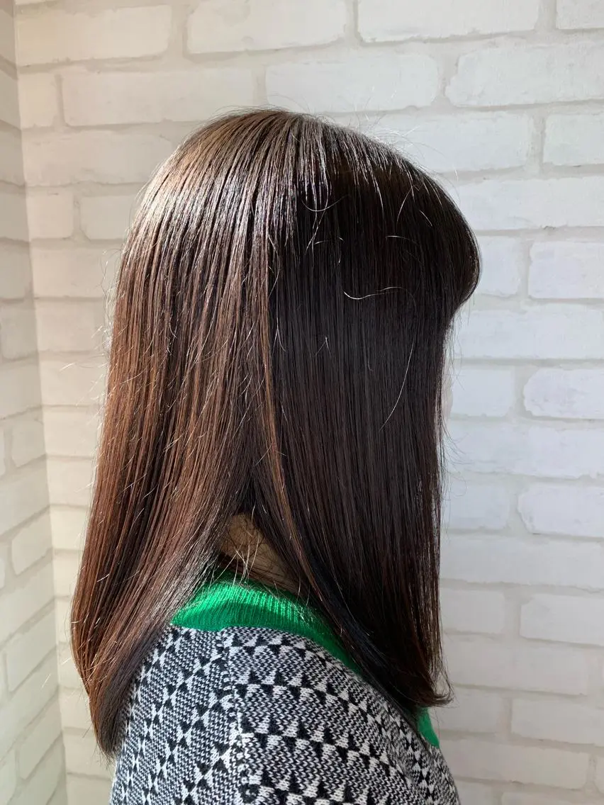 ロング 秋葉 万柚子のヘアスタイル