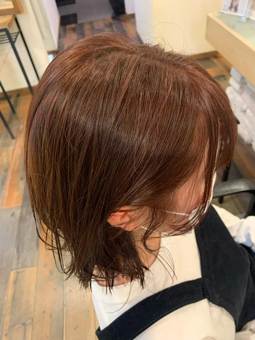 ミディアム カラー 梶原 真帆のヘアスタイル