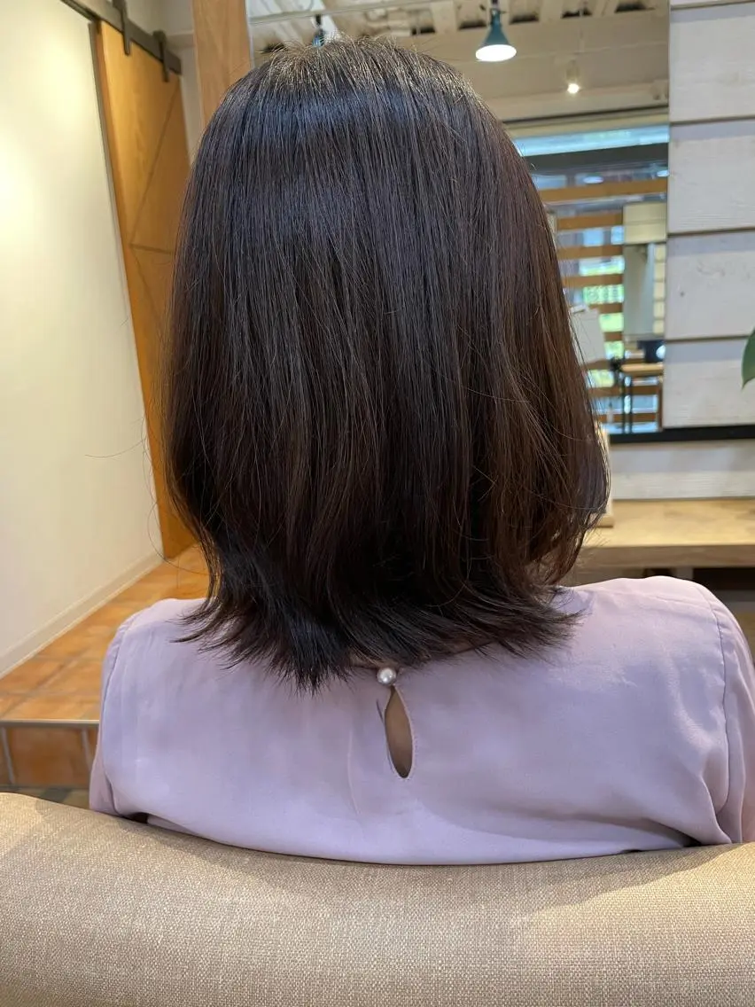 ミディアム カラー カット トリートメント あずまぐち めぐみのヘアスタイル