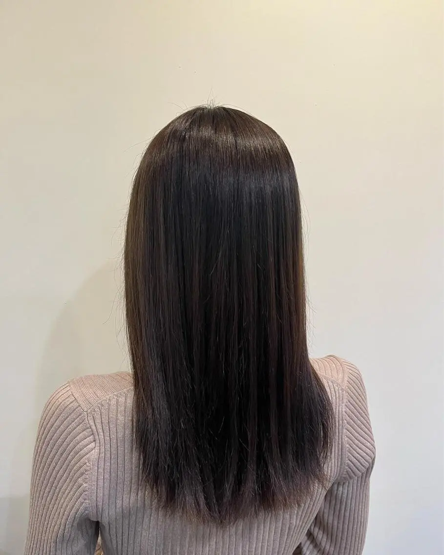 カラー KOKORO 中村 朱里のヘアスタイル