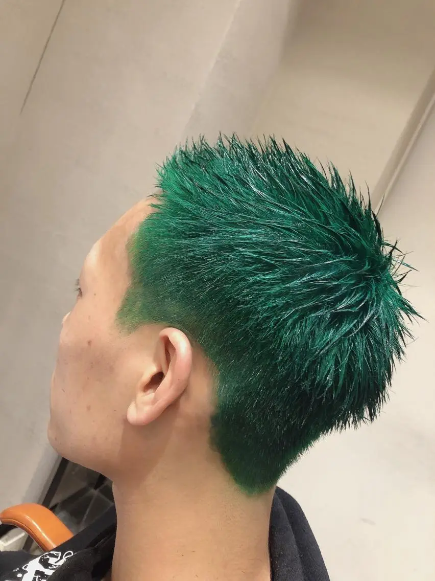 ショート メンズ ヘアカラー watanabe kazukiのヘアスタイル