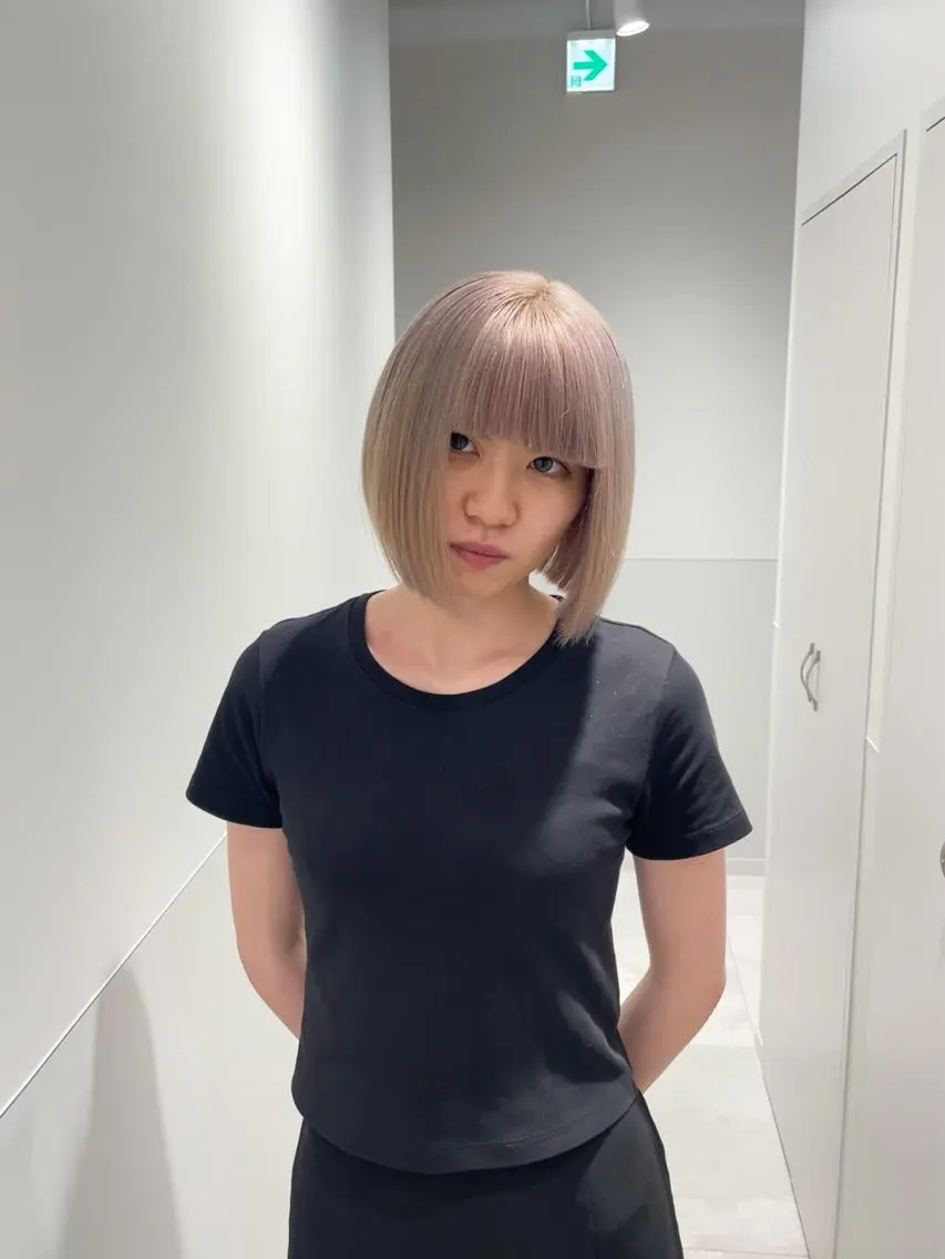 ショート カラー パーマ ヘアアレンジ ブリーチ ハイライトカラー ハイトーンカラー ハイライト ショートヘア 大人スタイル 太田のヘアスタイル