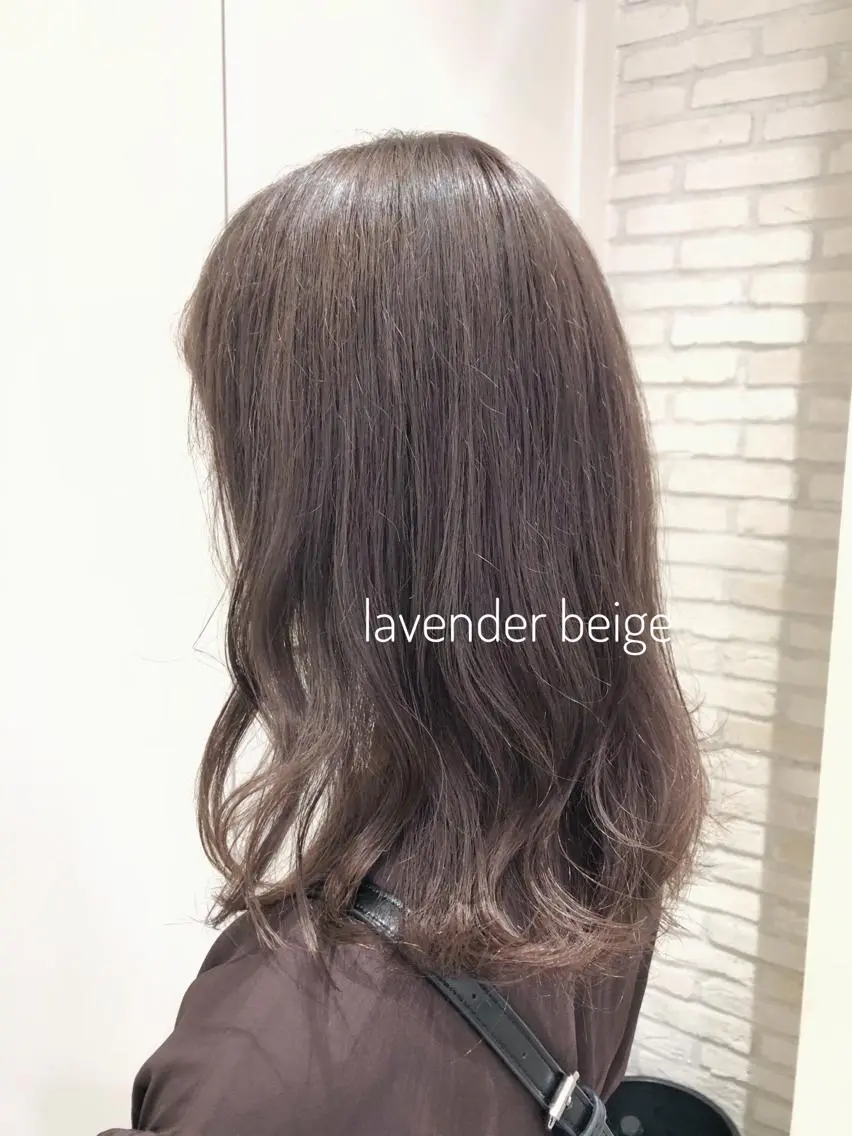 セミロング カラー ベージュカラー ラベンダーカラー ラベンダーベージュ 大平 美沙のヘアスタイル