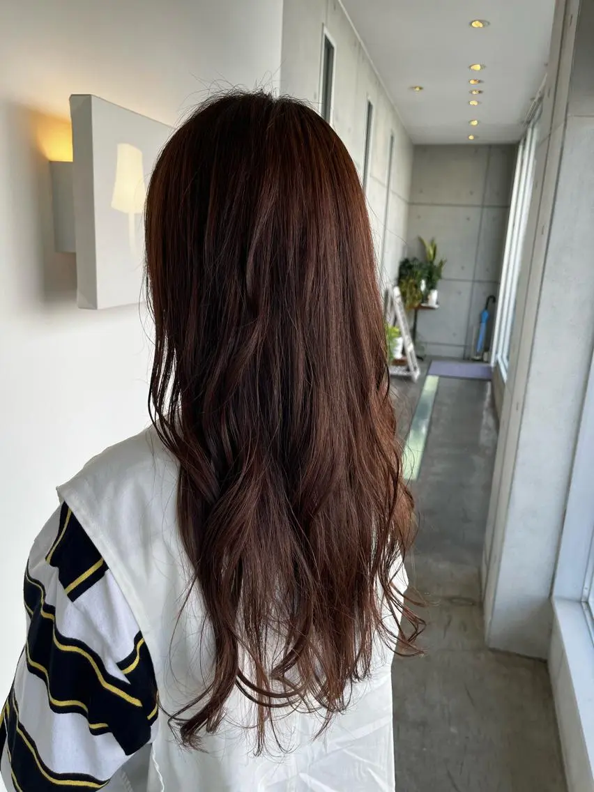 ロング カラー グレージュ おせ ちさとのヘアスタイル