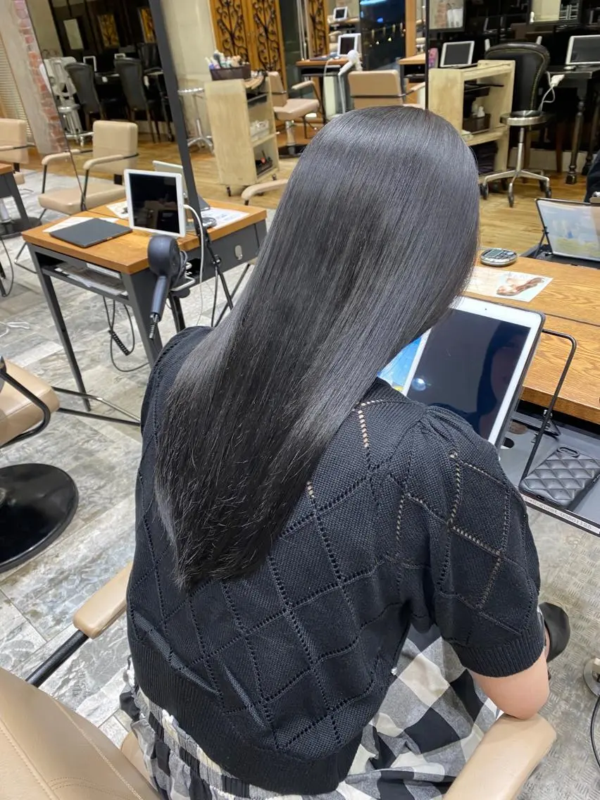 カラー 銀座/レイヤー 顔周りカット溝手優太のヘアスタイル