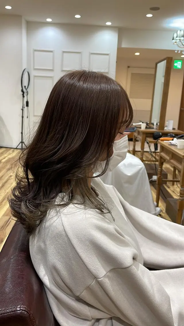 セミロング カット ヘアカラー YASUHIRO グレージュ/メンズのヘアスタイル