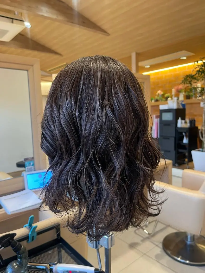 ミディアム ハイライト Hair...DiA YUNAのヘアスタイル