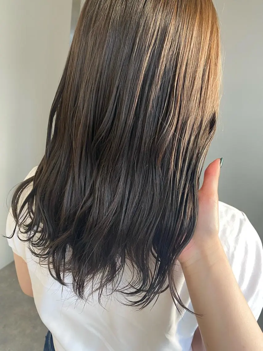 セミロング カラー ヘアアレンジ ベージュカラー オリーブベージュ ヘアカラー ボブ /ニュアンス/ satomi🧸💖のヘアスタイル