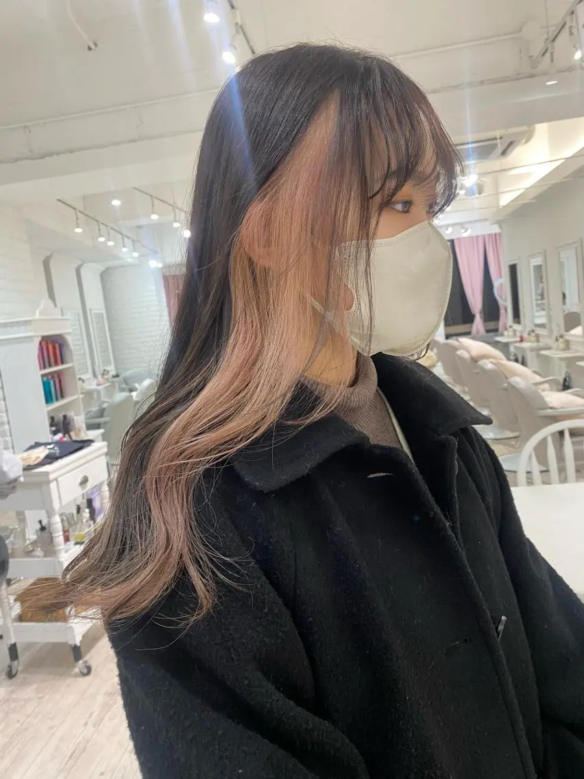 ロング カラー ブリーチ グレージュ インナーカラー ピンクカラー ホワイトピンク 暖色カラー✨️ 門内 梨真のヘアスタイル