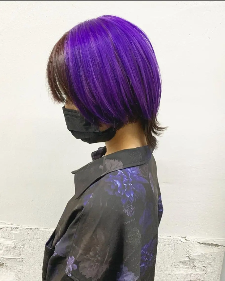 ショート カラー ブリーチ ブルーカラー ウルフカット 艶ハイトーン特化 tatsuのヘアスタイル