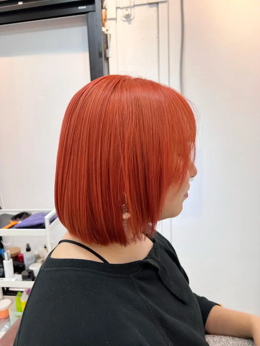 ミディアム カラー ブリーチ カット 松坂 真衣のヘアスタイル