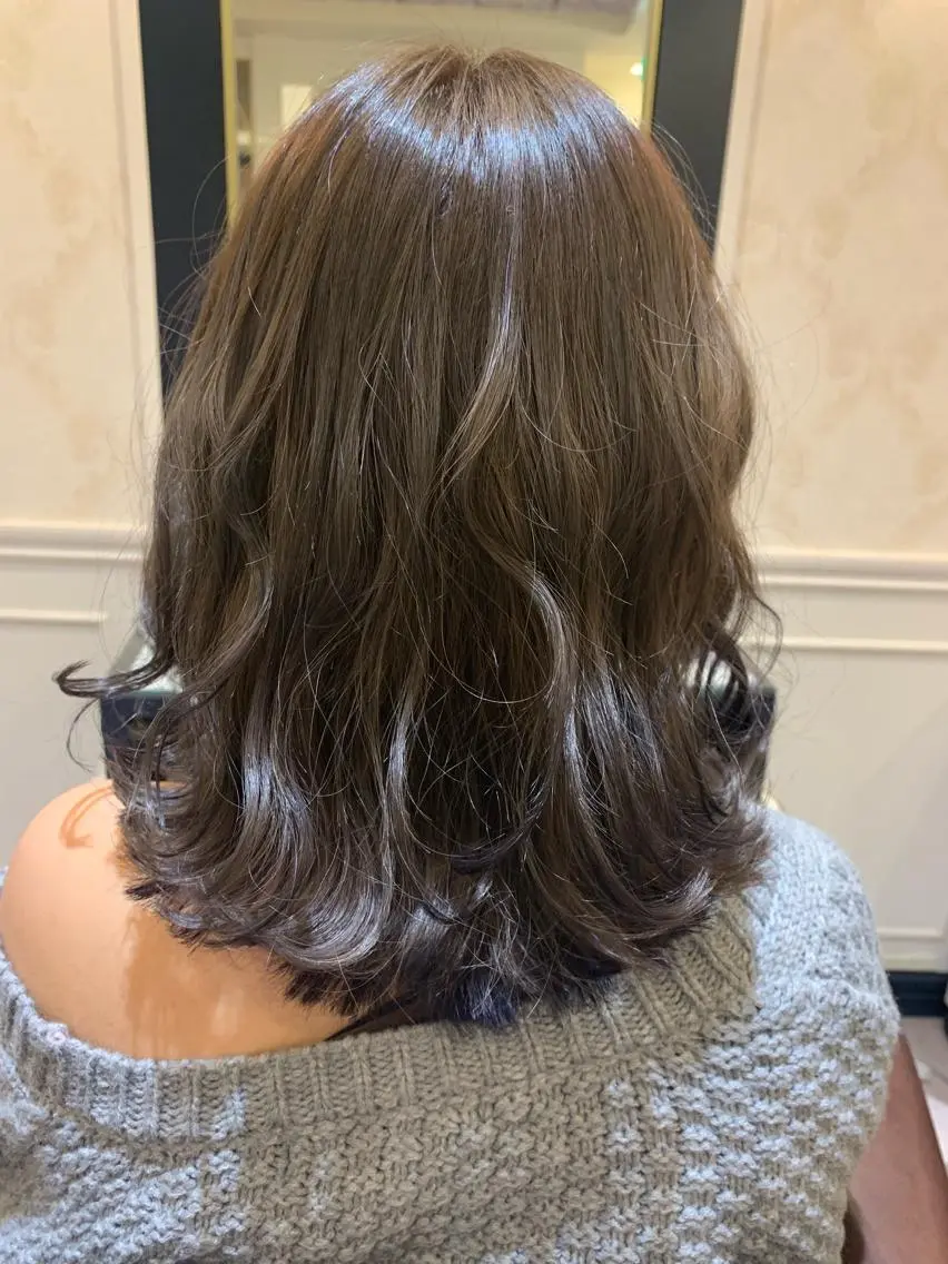 ショート カラー 粟田 めぐみのヘアスタイル