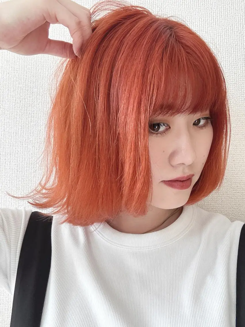 カラー ブリーチ オレンジ 本日空きあり‼️ 艶々カラー🩷のヘアスタイル