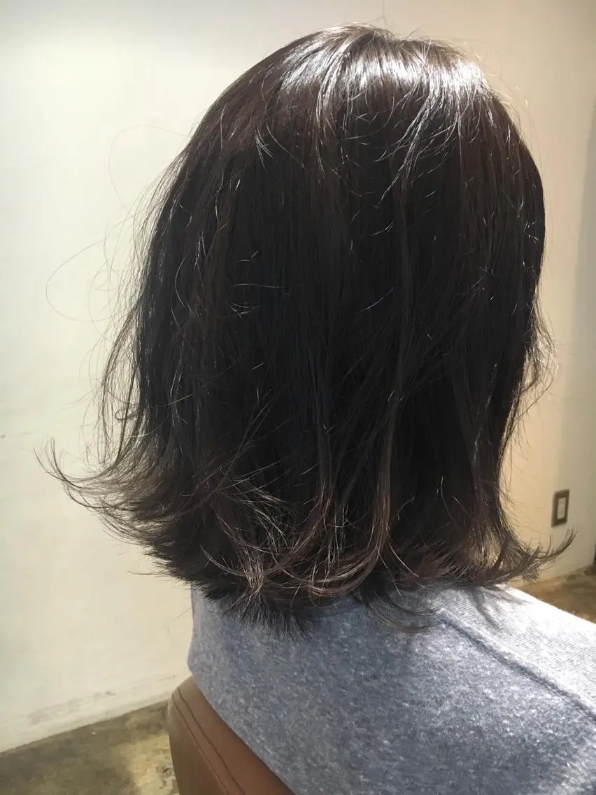 ミディアム カラー ダークグレー ダークグレージュ グレージュ 北條 優輝のヘアスタイル