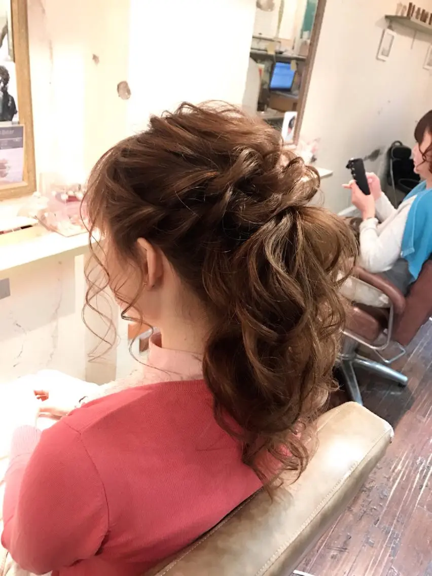 セミロング ヘアアレンジ ポニーテール 【カメレオン】 上村 祥子のその他イメージ