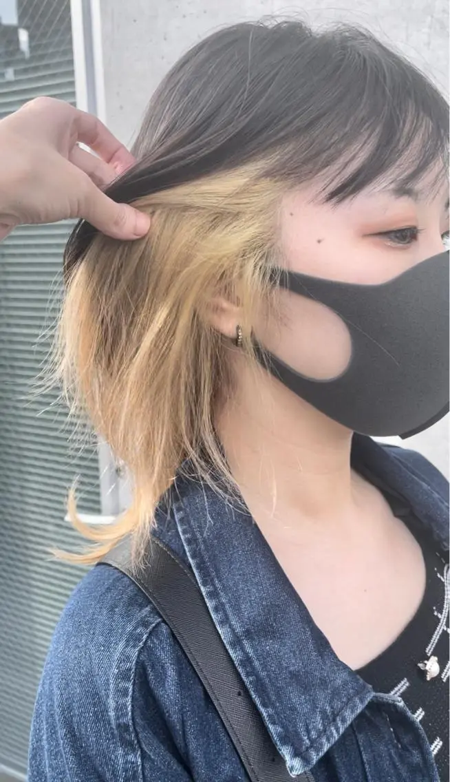 ミディアム カラー ブリーチ インナーカラー 推し ブリーチ  髪質改善のヘアスタイル