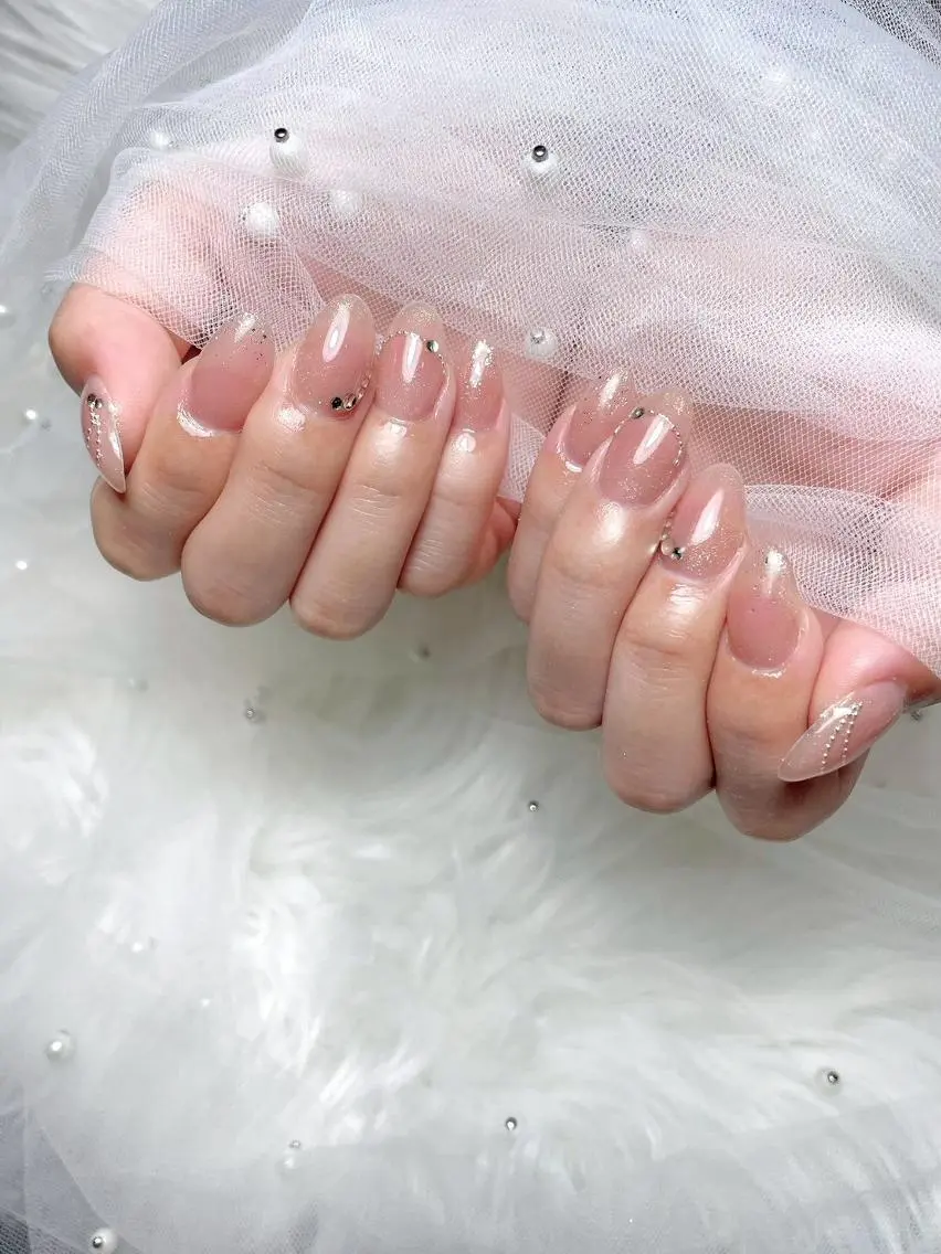 ネイル PEEKABOO京橋 .Minoriのネイルデザイン