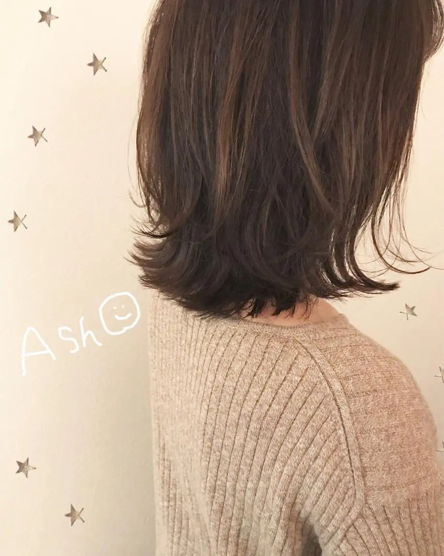ミディアム カラー 市川 千夏のヘアスタイル
