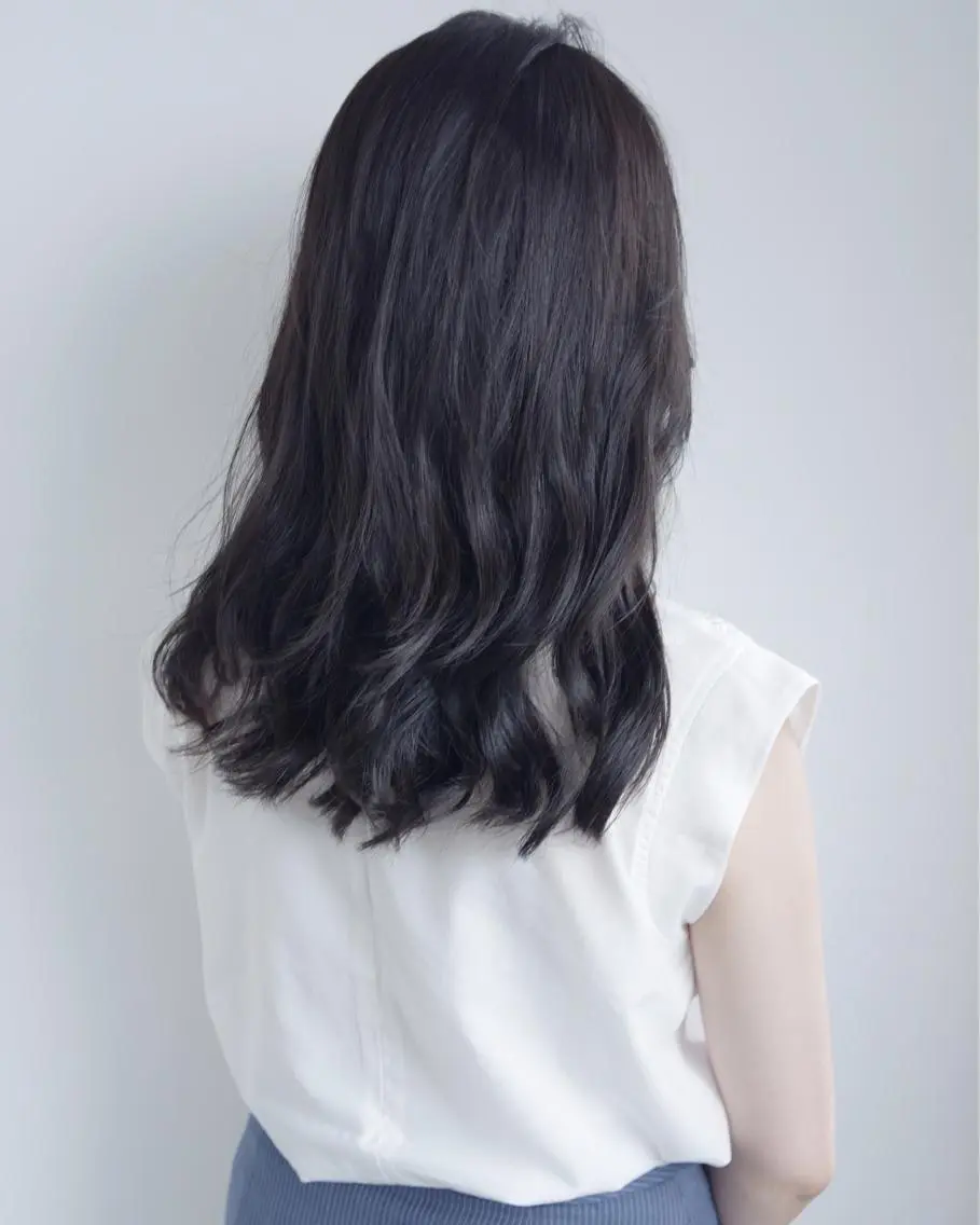 ミディアム セミロング ロング カラー クセ毛お悩みの方 四宮桂佑のヘアスタイル