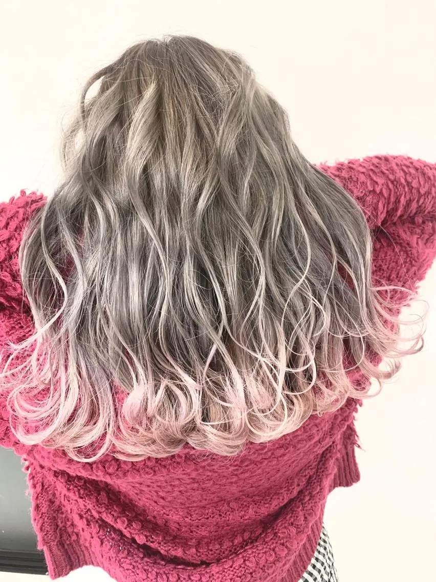 ミディアム 穐田 司樹のヘアスタイル