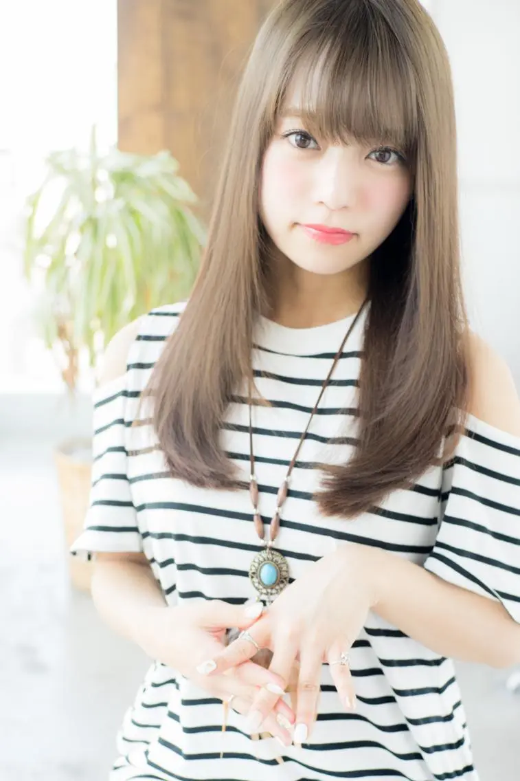 セミロング おしゃれ染めで白髪を 染める/山口玲緒奈のヘアスタイル