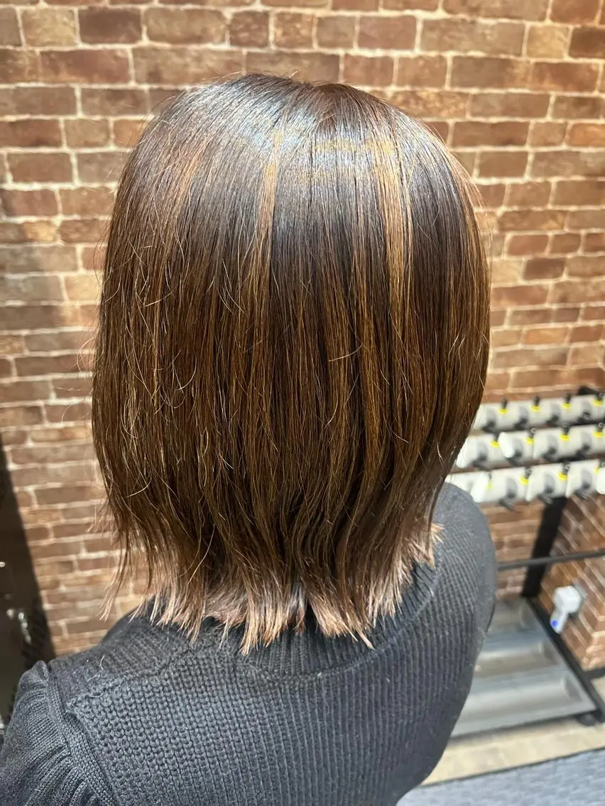 ミディアム カラー パーマ ヘアアレンジ メンズ キッズ ネイル マツエク・マツパ アイブロウ メンズブリーチ メンズハイライト メンズインナーカラー メンズ韓国風 ブリーチ 久木原 ゆりのヘアスタイル