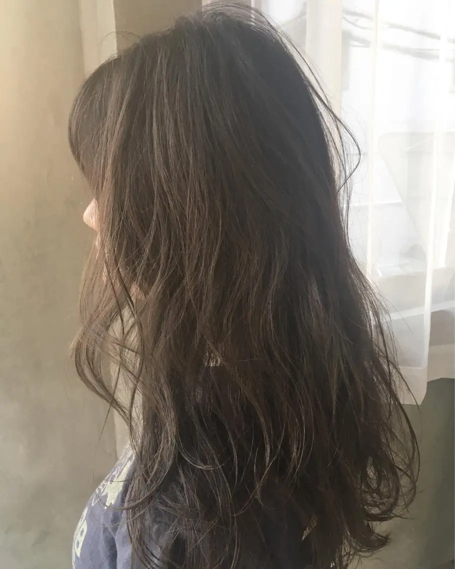 ロング カラー カット ヘアカラー 岡本 一平のヘアスタイル