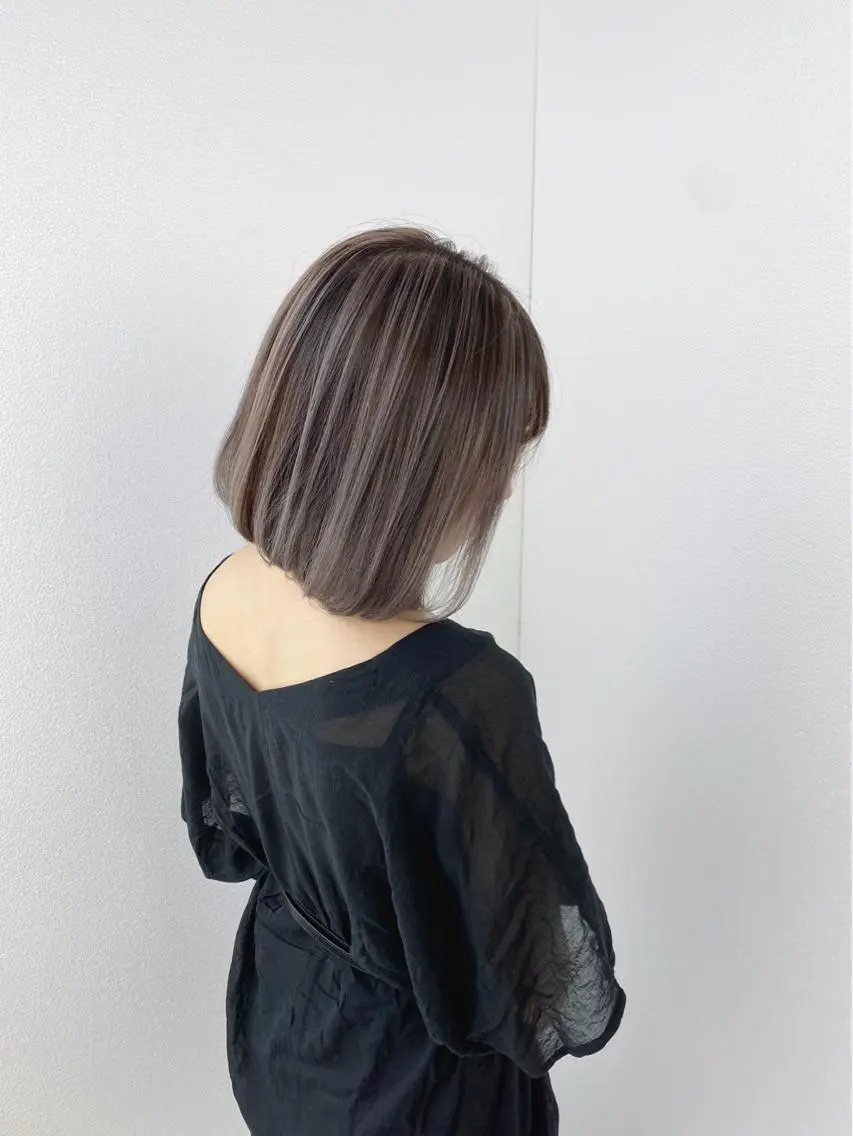 ミディアム レイヤーカット カット ヘアカラー トリートメント en Siena エンシエナのヘアスタイル