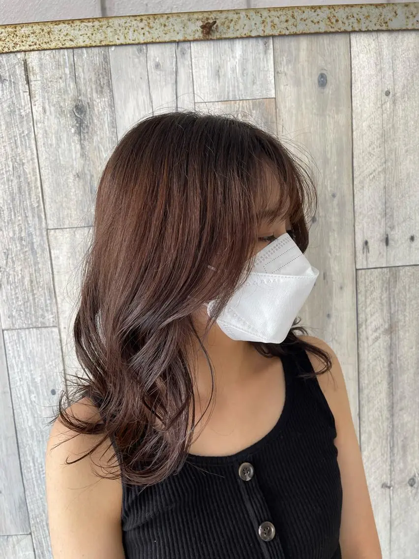 セミロング 岩下 侑里のヘアスタイル