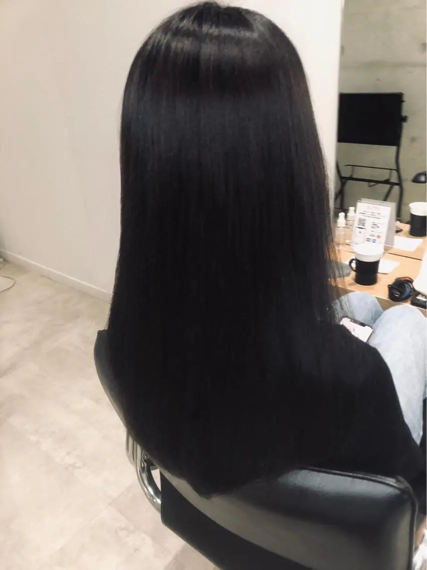 ロング カラー アディクシーカラー トリートメント カット 24時間受付可🕒 艶髪のヘアスタイル