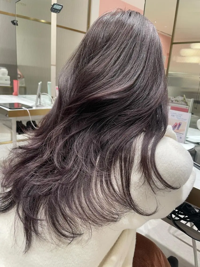 ショート カラー カット ヘアカラー トリートメント レイヤーカット/透明 感カラー🐬永井瑠栞のヘアスタイル