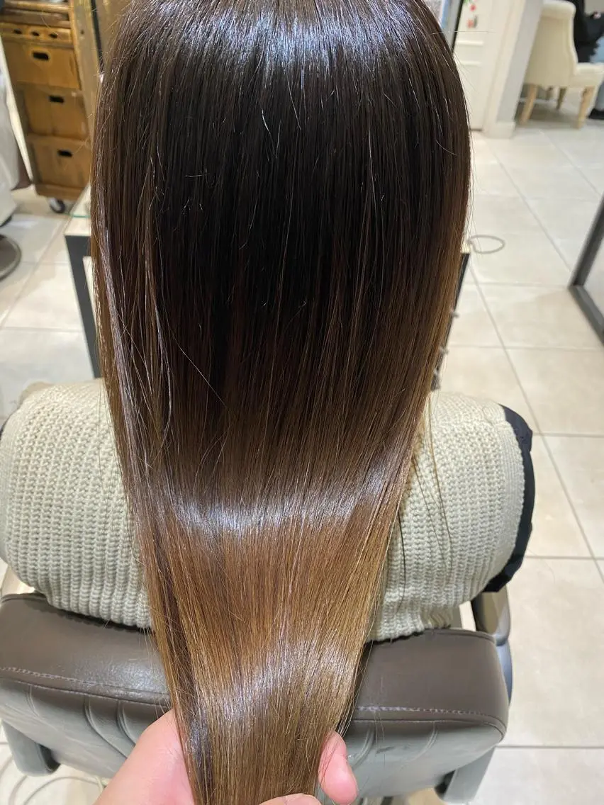 ロング 美髪矯正透明感カラー 江川 和輝のヘアスタイル