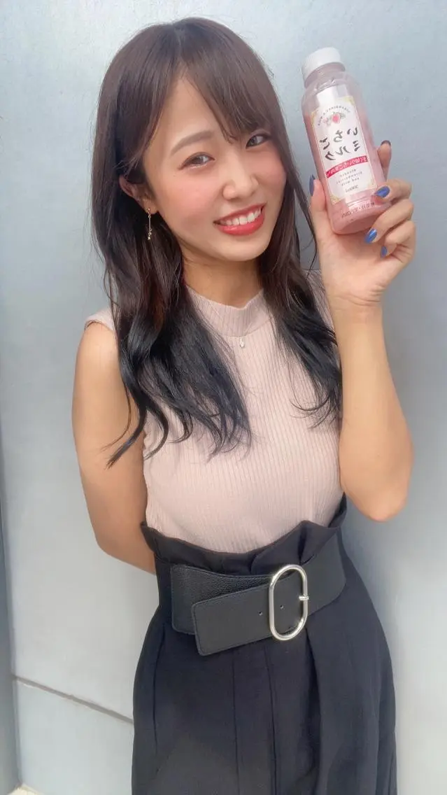 セミロング カラー パーマ ヘアアレンジ メンズ キッズ ネイル マツエク・マツパ メンズブリーチ メンズハイトーン 学生（メンズ向け） ブリーチ ハイトーンカラー 韓国🇰🇷レイヤー カットオリーブカラーのヘアスタイル