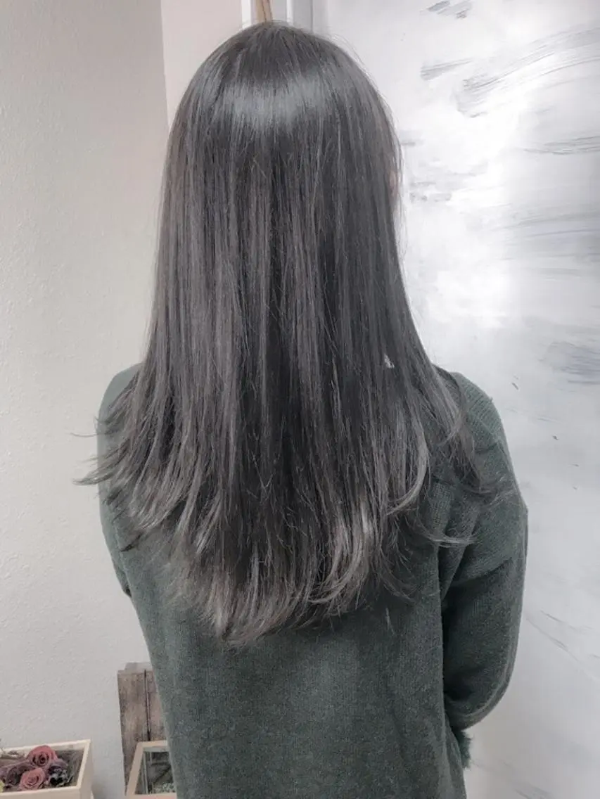 セミロング カラー ブリーチ 透明感カラー ヘアカラー エクステ BOX mico.のヘアスタイル