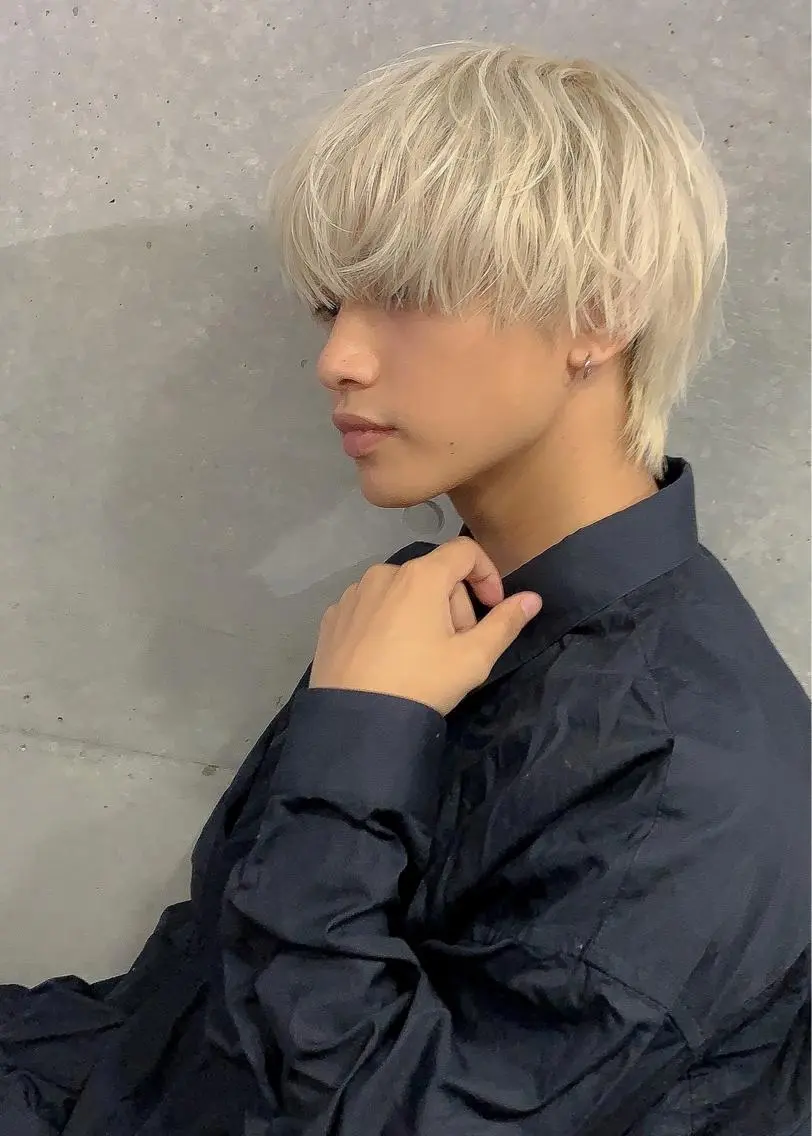 ミディアム カラー パーマ メンズ メンズウルフカット ブロンド ホワイトブロンド ウルフカット 藤井優大 店舗異動しましたのその他イメージ