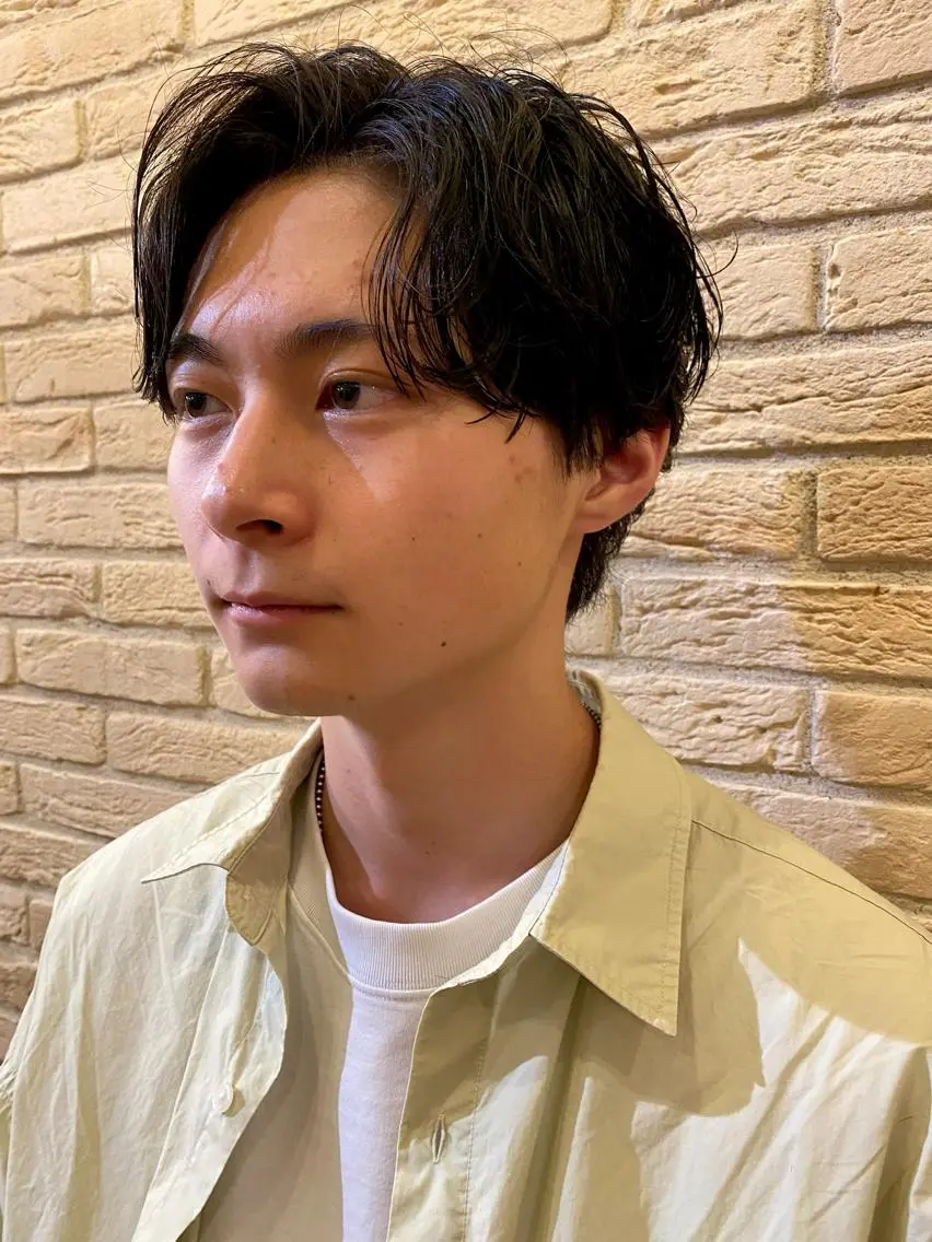メンズ センターパート マッシュ メンズパーマ いしだ りょうのヘアスタイル