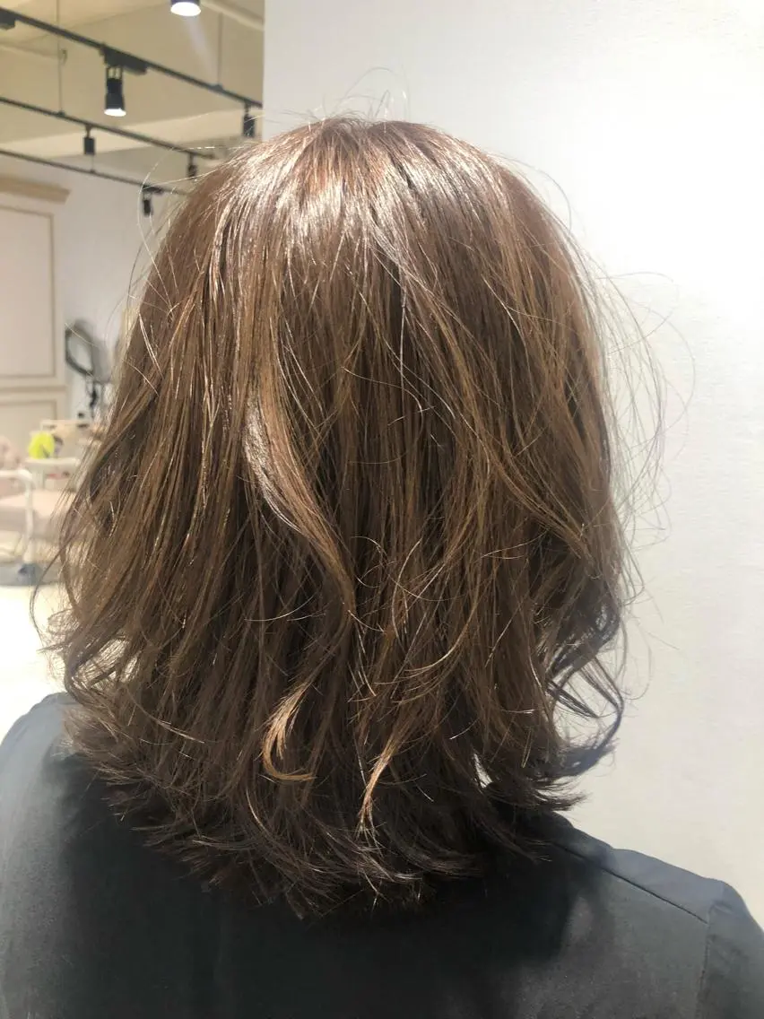 ミディアム パーマ 芝田 望優のヘアスタイル