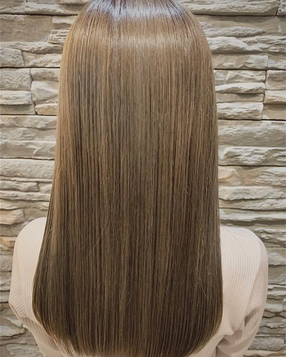 ロング カラー ヘアカラー トリートメント 佐藤 匠のヘアスタイル