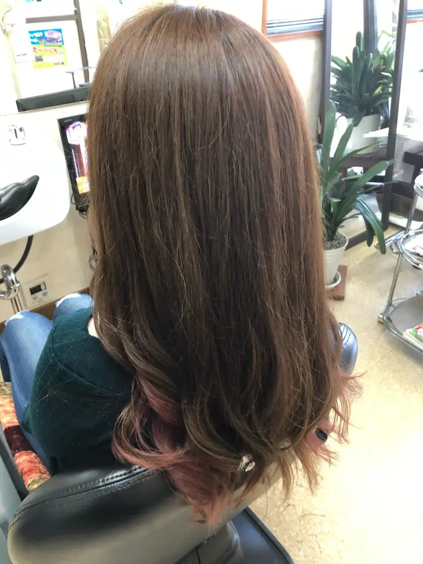 ロング カラー 石塚 浩のヘアスタイル