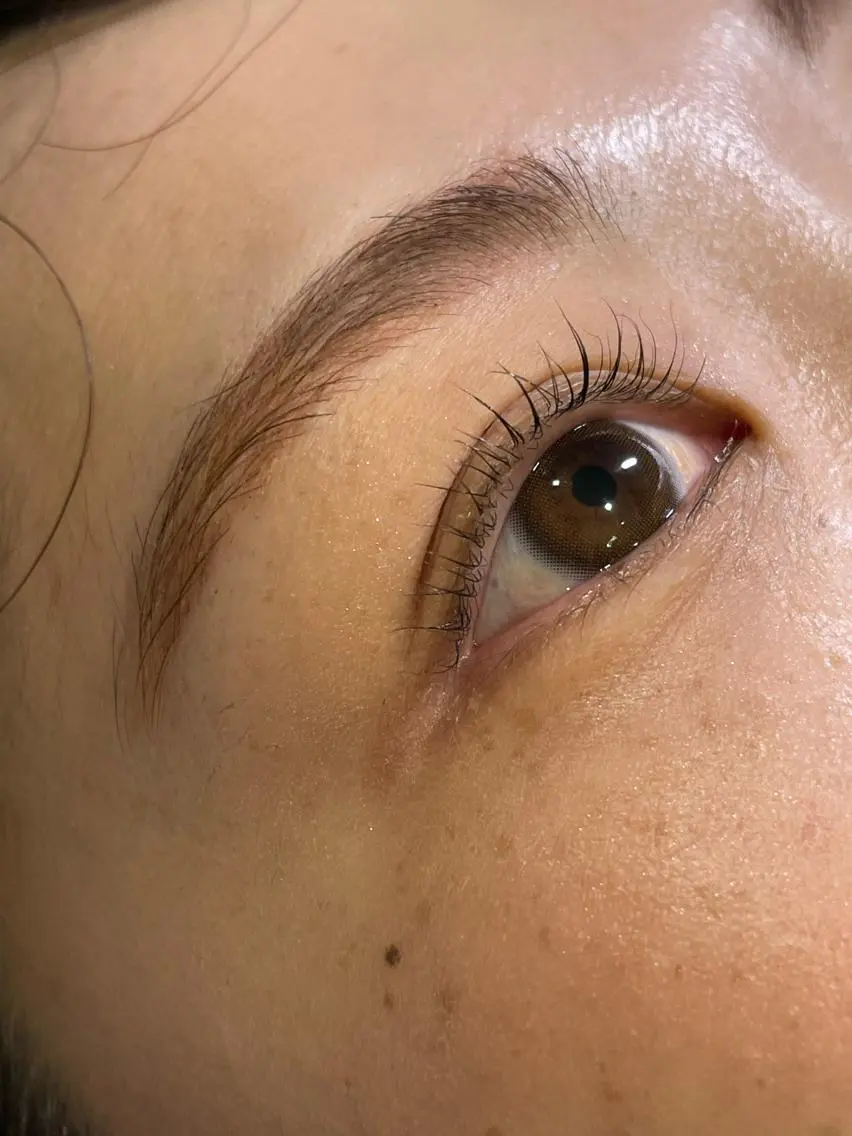 マツエク・マツパ 井上 真里奈のヘアスタイル