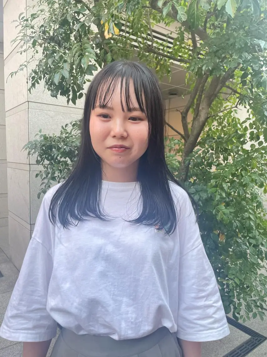 セミロング カラー mei｜顔まわり ×透明感カラーのヘアスタイル