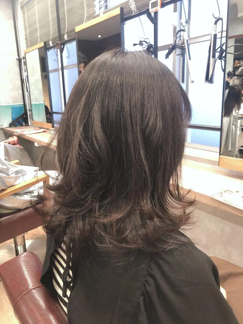 ミディアム ミディアムレイヤー レイヤーカット いとう ひろたかのヘアスタイル