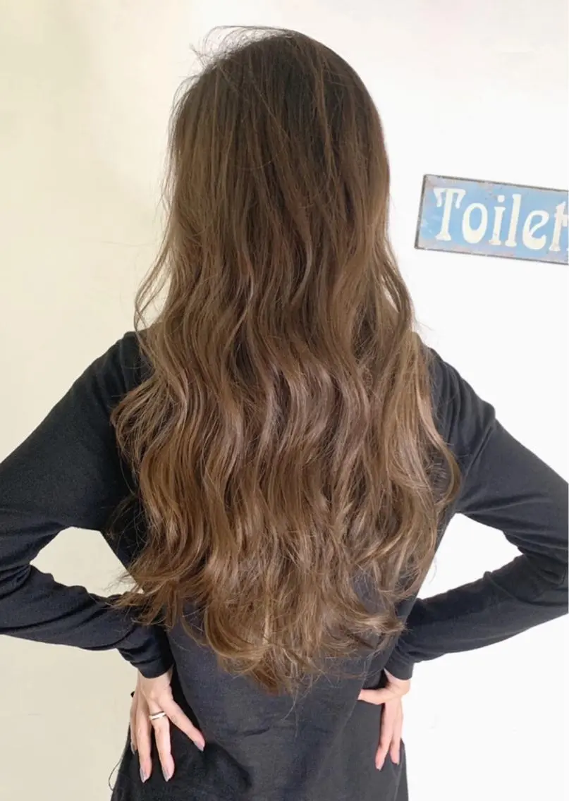 ロング カラー アッシュ バレイヤージュ ブリーチ デザインカラー グレージュ カット ヘアカラー 京都大人女性ショート 徒歩1分/秋山のヘアスタイル