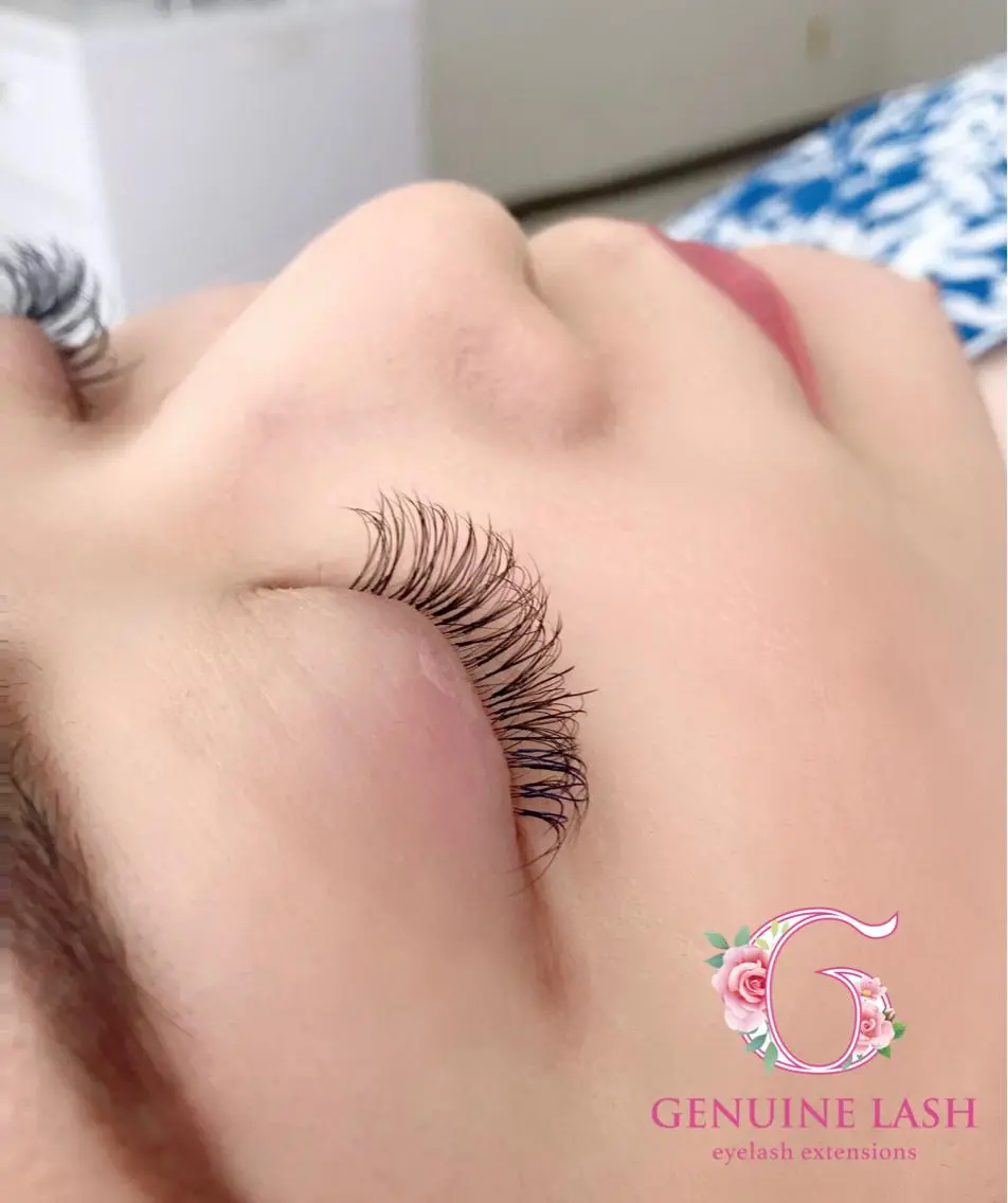 マツエク・マツパ ボリュームラッシュ GENUINE LASH　SAKIのマツエク・マツパデザイン