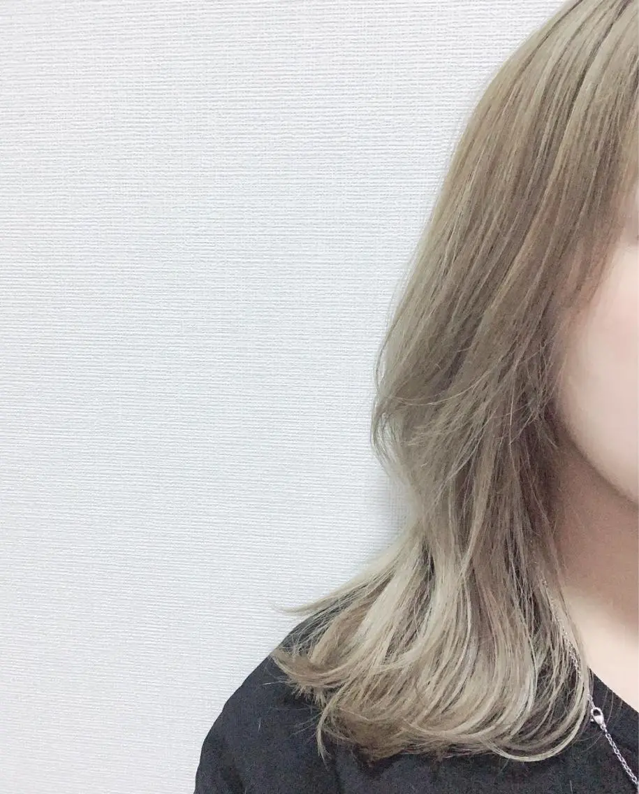 ミディアム カラー box mico. mutsumiのヘアスタイル