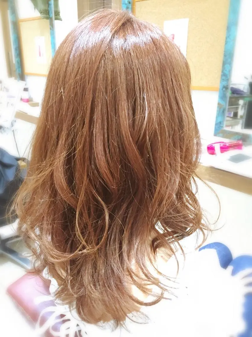 セミロング カラー ベージュカラー レイヤーカット 🌈20年目突入🎉 山口のヘアスタイル
