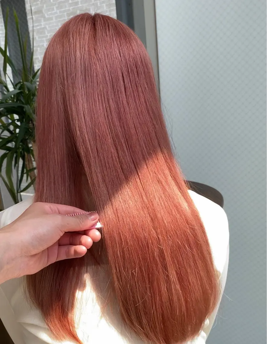 セミロング カラー ピンクカラー 横尾 歩のヘアスタイル