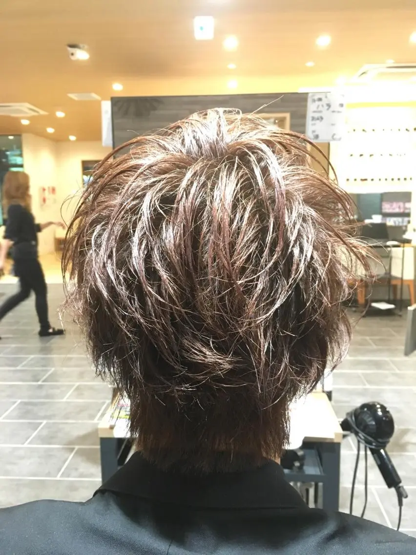 ショート カラー メンズ 吉村 周馬のヘアスタイル